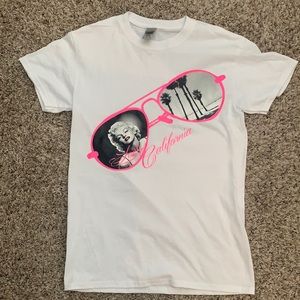 Goldman brand small women’s t-shirt monroe cali